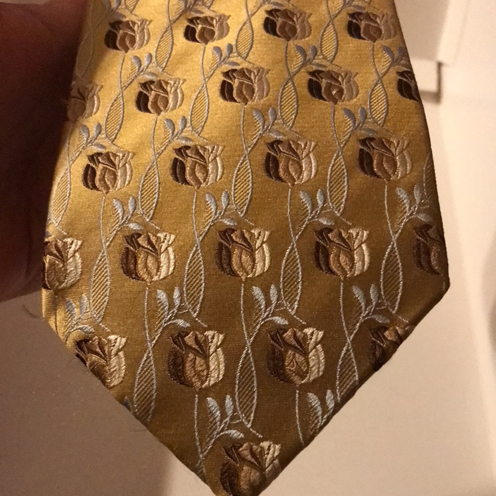 Ermenegildo Zegna golden roses silk woven tie